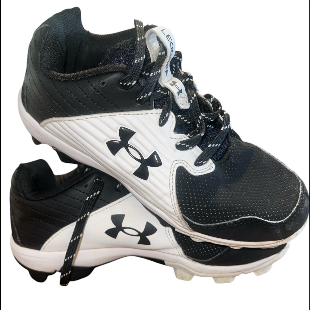 UnderArmour Boys' UA Leadoff Low RM Jr. Baseball Cleats Black